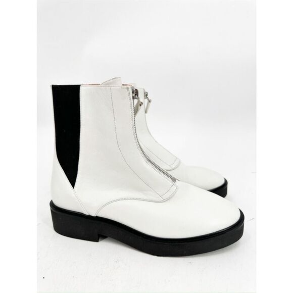 Stuart Weitzman NWT Lodge Zip Leather Bootie $695 - Picture 2 of 6